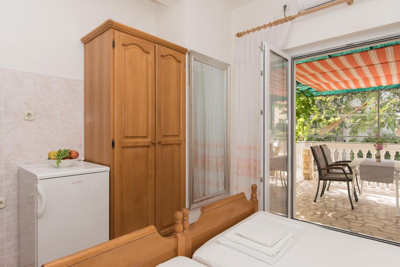 Topic Apartments Vodice Exterior photo