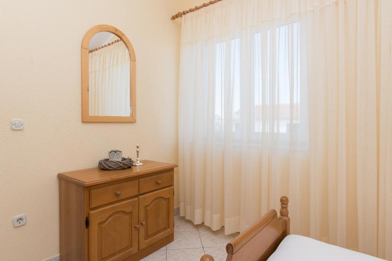 Topic Apartments Vodice Exterior photo