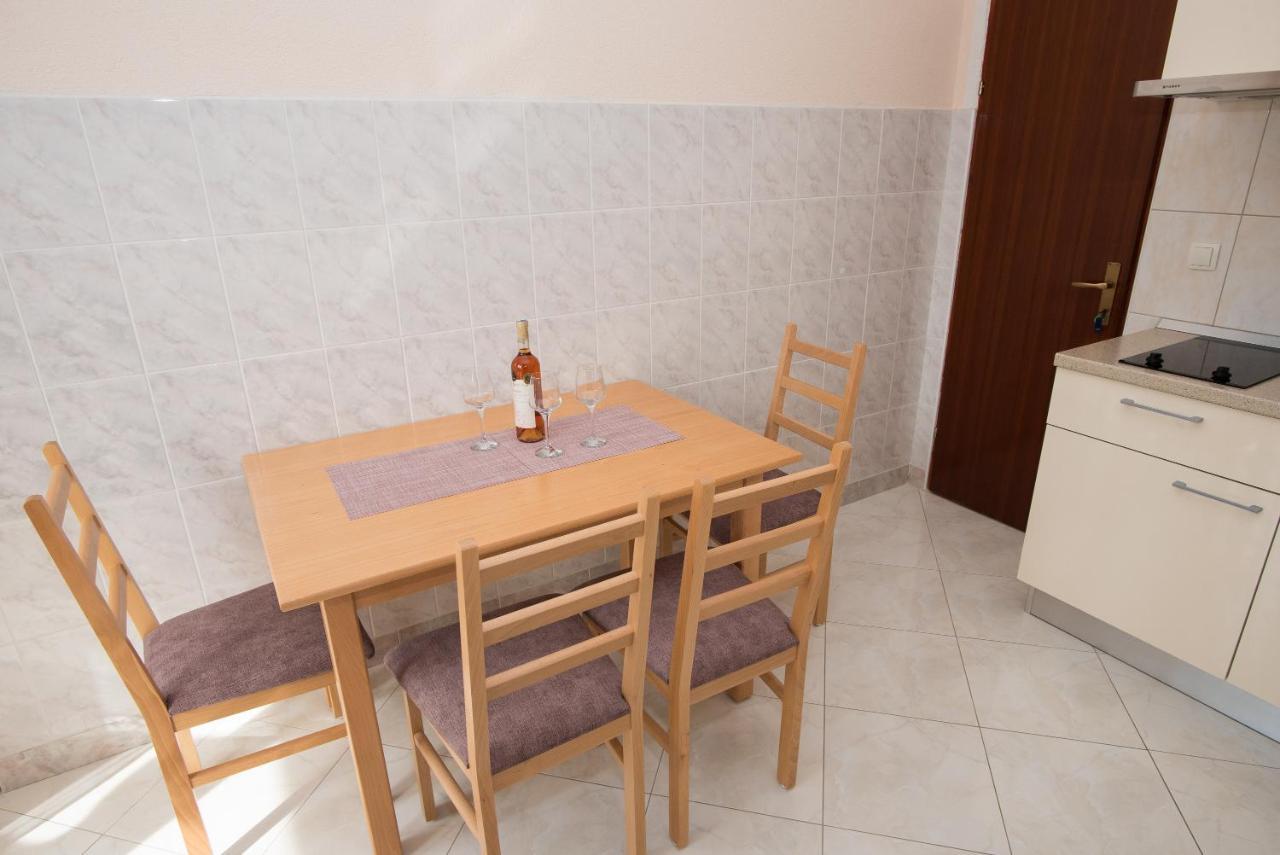Topic Apartments Vodice Exterior photo