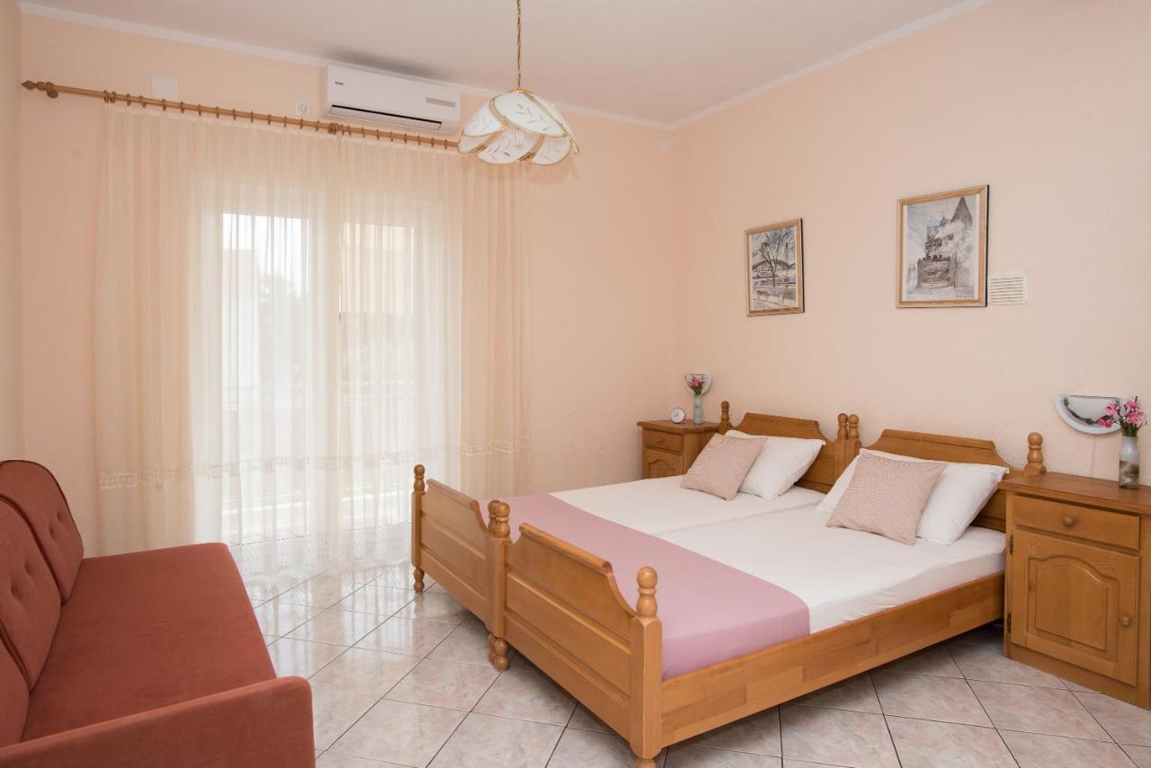 Topic Apartments Vodice Exterior photo