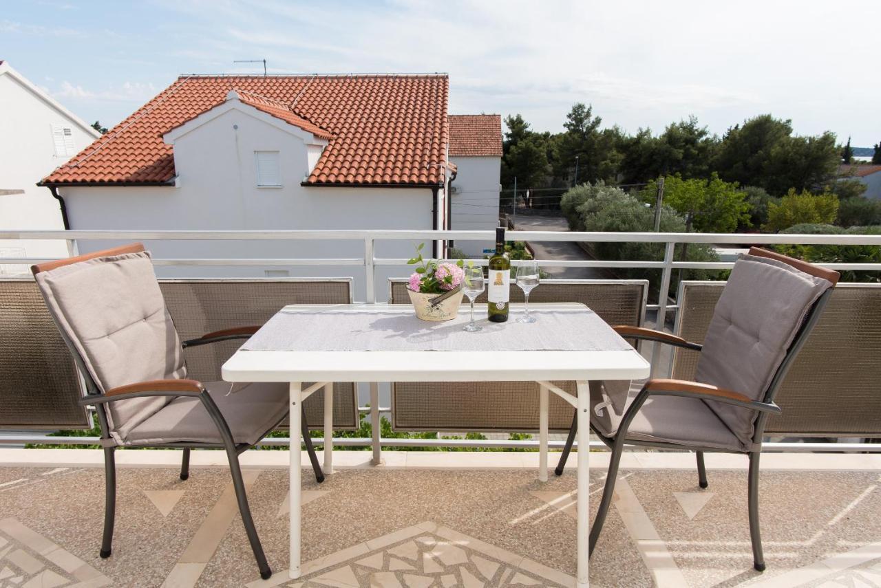 Topic Apartments Vodice Exterior photo