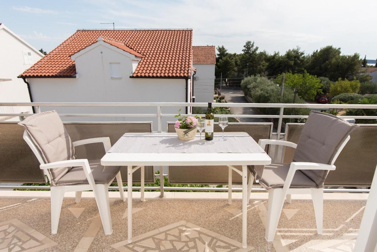Topic Apartments Vodice Exterior photo