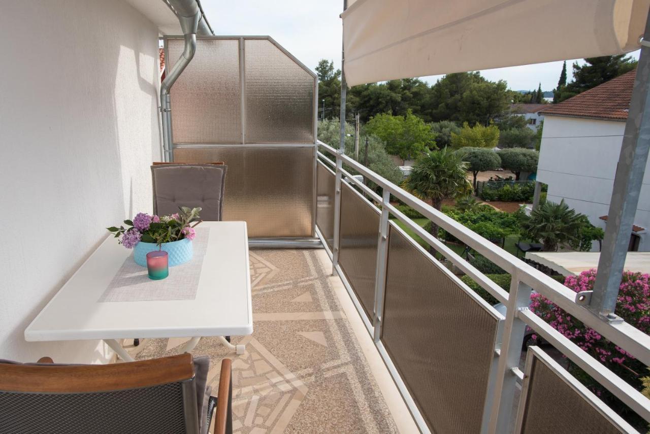 Topic Apartments Vodice Exterior photo