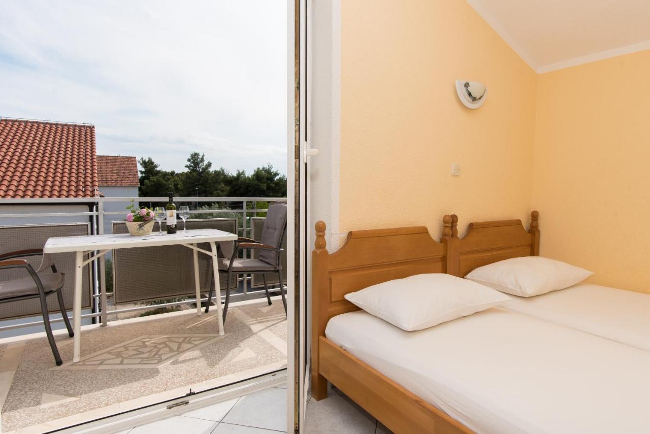 Topic Apartments Vodice Exterior photo