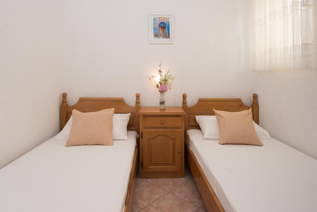 Topic Apartments Vodice Exterior photo